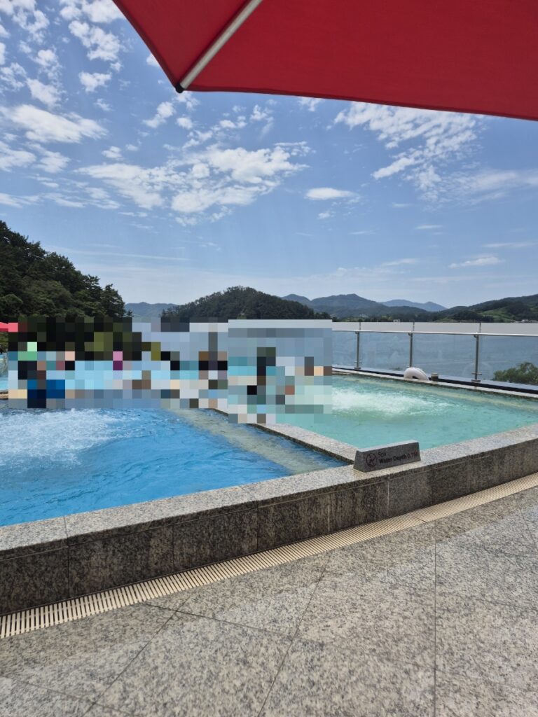 벨버디어 야외 자쿠지